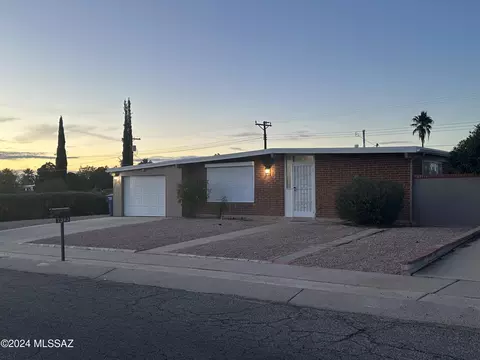 7343 E 29th St, Tucson, AZ 85710