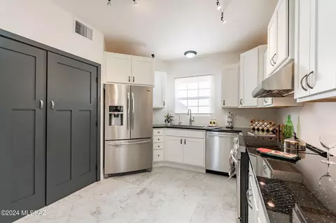 5411 E Francisco Loop, Tucson, AZ 85712 photo 13