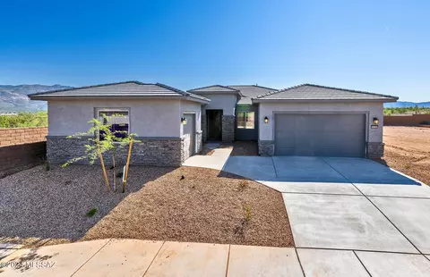 8226 S Sonoran Oak Dr, Tucson, AZ 85747
