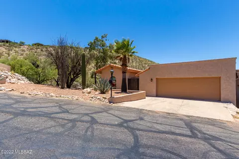 4210 N Summer Set Dr, Tucson, AZ 85750