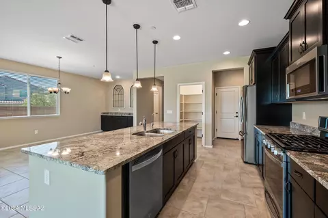 14186 E Hub Dr, Vail, AZ 85641 photo 9