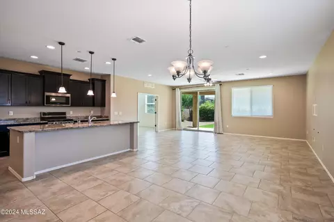 14186 E Hub Dr, Vail, AZ 85641 photo 14