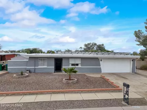 6948 N Northlight Dr, Tucson, AZ 85741