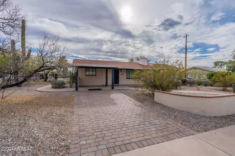 2948 E 8th St, Tucson, AZ 85716