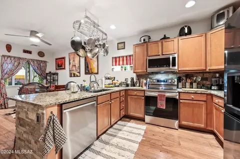 10575 E Seven Generations Way, Tucson, AZ 85747 photo 13