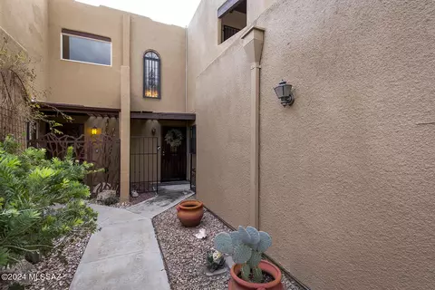 3346 E Popinac Loop, Tucson, AZ 85716 photo 2