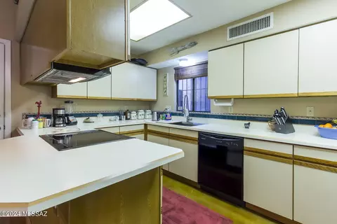 3346 E Popinac Loop, Tucson, AZ 85716 photo 9