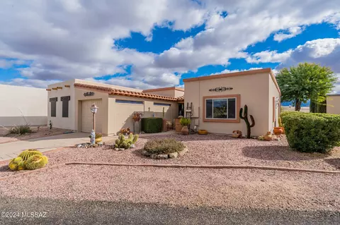 840 N Camino De Luz, Green Valley, AZ 85614
