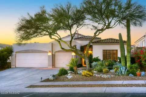 5323 N Fairway Heights Dr, Tucson, AZ 85749