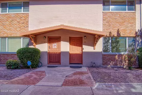 924 N Desert Ave #D, Tucson, AZ 85711