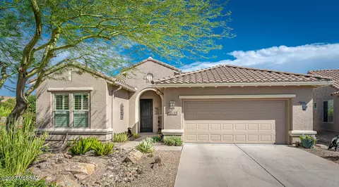2516 E Skywalker Way, Green Valley, AZ 85614