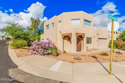 962 S Vuelta De Transicion, Green Valley, AZ 85614