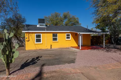 Exterior - 4244 E Seneca St, Tucson, AZ 85712 photo 5 of 15