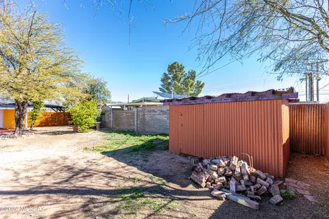 Exterior - 4244 E Seneca St, Tucson, AZ 85712 photo 6 of 15
