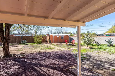 Exterior - 4244 E Seneca St, Tucson, AZ 85712 photo 13 of 15