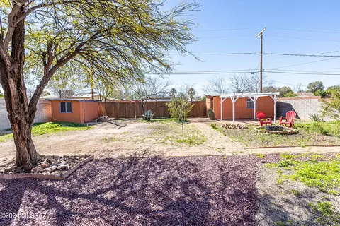 Exterior - 4244 E Seneca St, Tucson, AZ 85712 photo 14 of 15