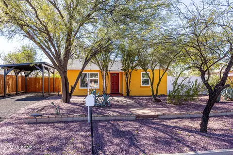 4244 E Seneca St, Tucson, AZ 85712