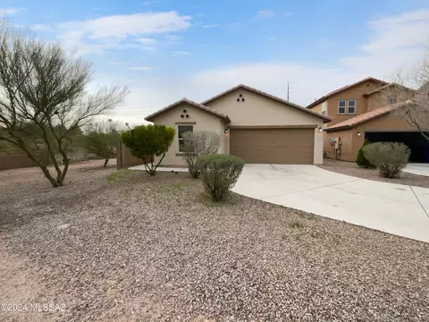 7557 Kinnison Wash Lp, Tucson, AZ 85730