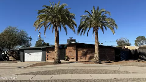 234 S Kolb Rd, Tucson, AZ 85710