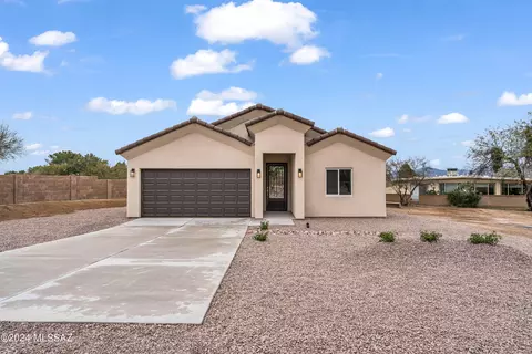 1570 N Via Santa Rosa, Green Valley, AZ 85614