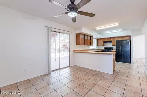 4730 W Latchstring Ct, Tucson, AZ 85741 photo 28