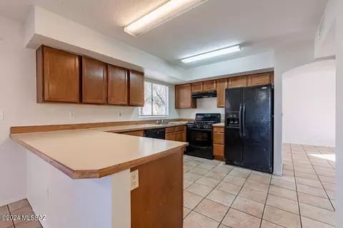 4730 W Latchstring Ct, Tucson, AZ 85741 photo 6