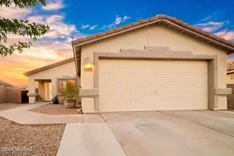 6882 W Dovewood Way, Tucson, AZ 85757