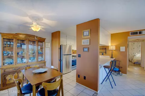 834 S Langley Ave #102, Tucson, AZ 85710