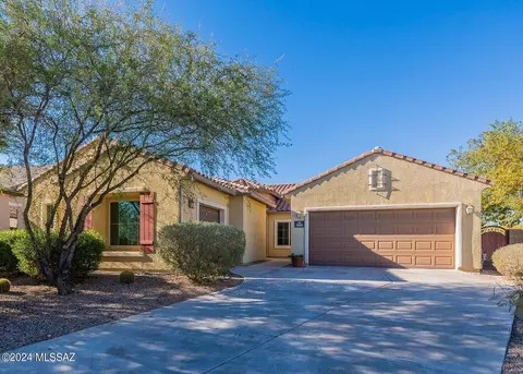 5880 S Fiorenza Pl, Tucson, AZ 85747