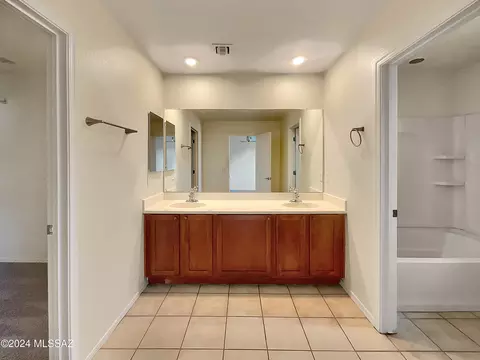 10614 E Pleasant Pasture Dr, Tucson, AZ 85747 photo 12