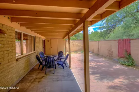 Exterior - 10 E Madrid Dr, Tucson, AZ 85704 photo 6 of 7