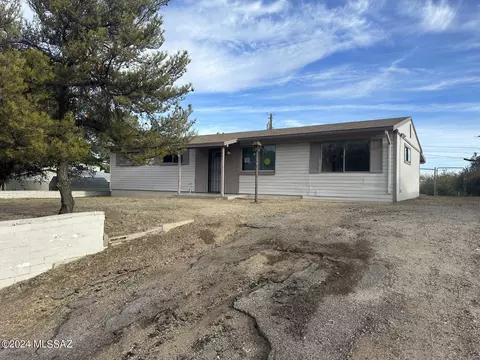 465 N Chaparral St, Oracle, AZ 85623
