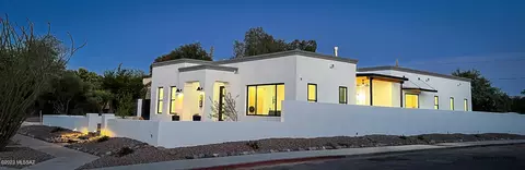 Exterior - 2302 E 5th St, Tucson, AZ 85719 photo 6 of 7