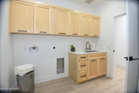 Kitchen - 2302 E 5th St, Tucson, AZ 85719 photo 5 of 5
