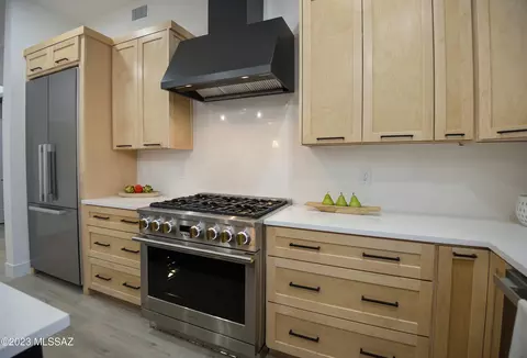 Kitchen - 2302 E 5th St, Tucson, AZ 85719 photo 3 of 5