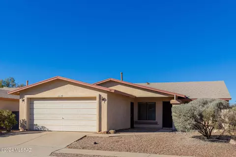 710 S Chimney Canyon Dr, Tucson, AZ 85748