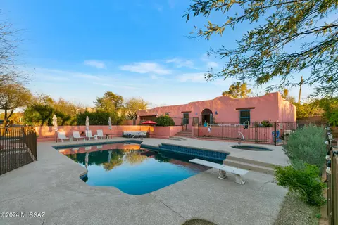 5408 E Presidio Rd, Tucson, AZ 85712