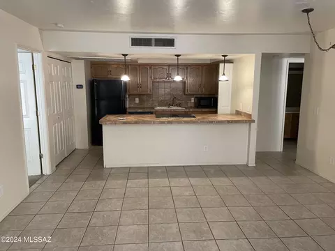 1200 E River Rd #C-31, Tucson, AZ 85718 photo 6