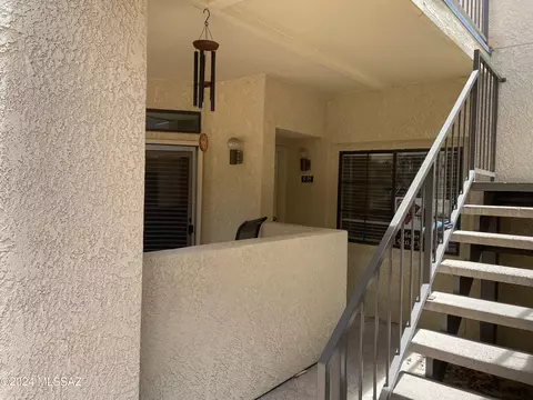 1200 E River Rd #C-31, Tucson, AZ 85718