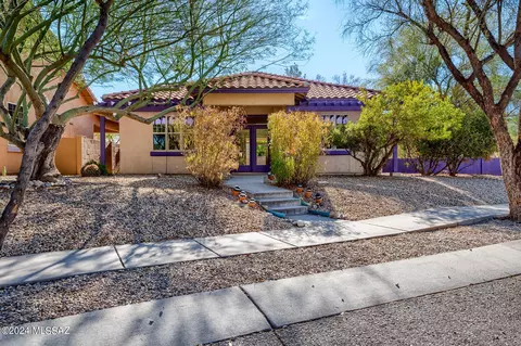 5055 S Thunder Sky Way, Tucson, AZ 85747