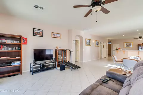 620 E Blue Rock Way, Vail, AZ 85641 photo 9