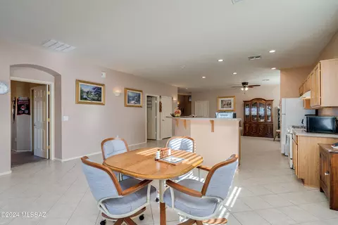 620 E Blue Rock Way, Vail, AZ 85641 photo 7