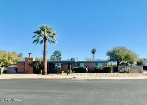 8875 E Mcclellan St, Tucson, AZ 85710