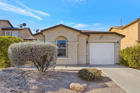 6890 S Harrier Loop, Tucson, AZ 85756