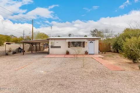 2742 N Eastgate Dr, Tucson, AZ 85712