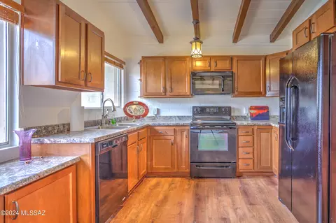 5901 N Oracle Rd #23, Tucson, AZ 85704