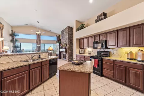 60901 E Rock Ledge Loop, Saddlebrooke, AZ 85739 photo 16