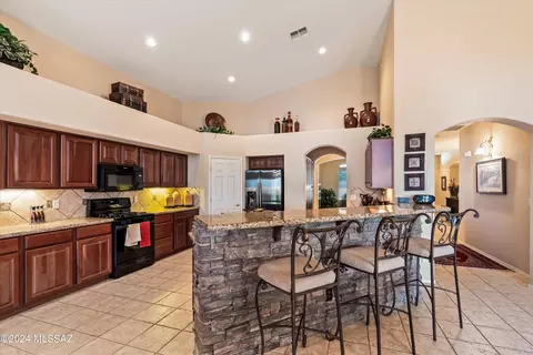 60901 E Rock Ledge Loop, Saddlebrooke, AZ 85739 photo 13