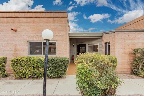 4320 E Allison Rd, Tucson, AZ 85712