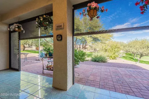 604 W Aspenwood St, Green Valley, AZ 85614